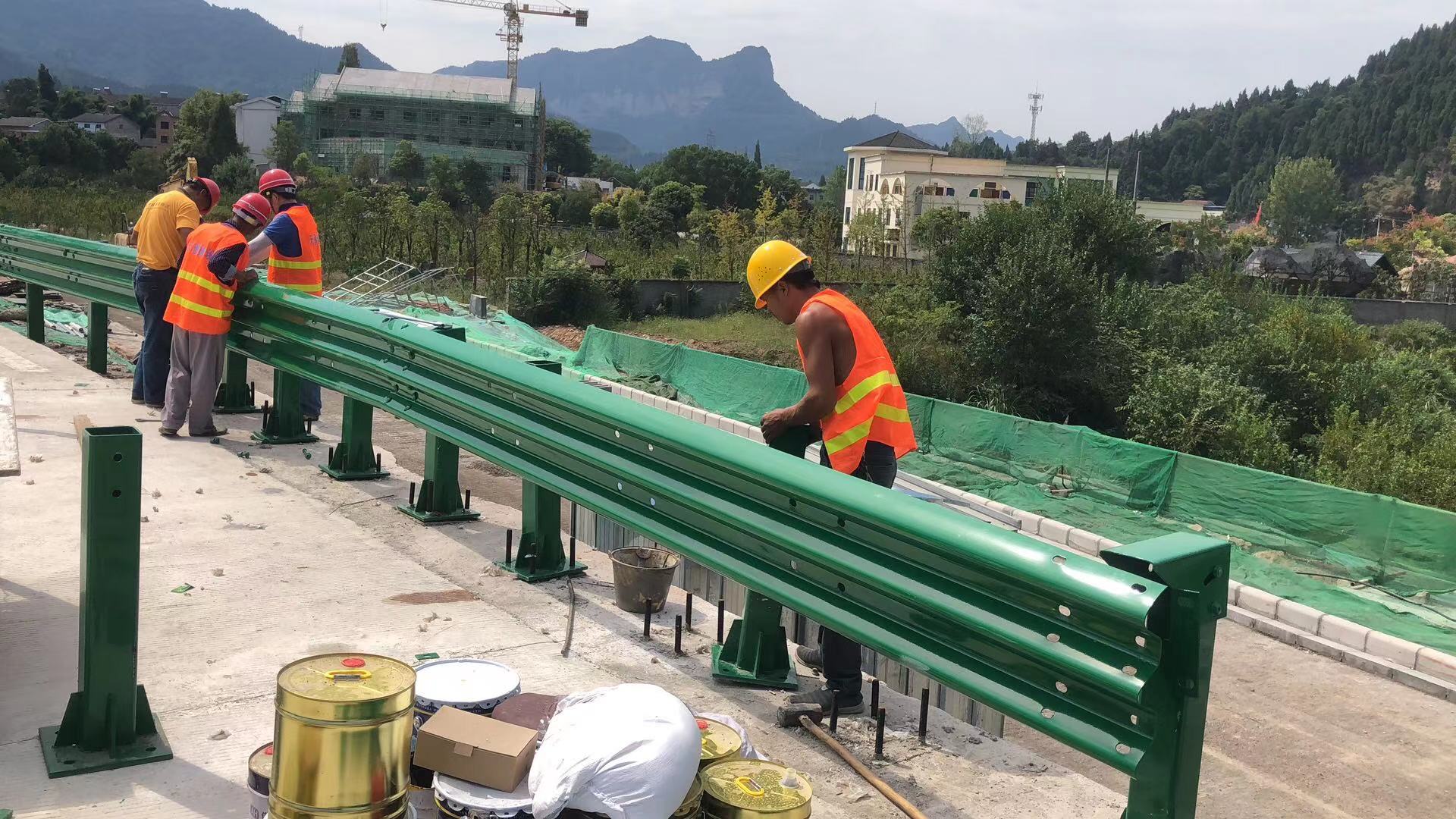 兰溪市三波波形护栏热镀锌波形护栏 - 推荐
